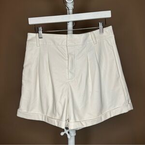 Generation Love Georgie Vegan Off-White Pearl Shorts With Cuffs Size M EUC